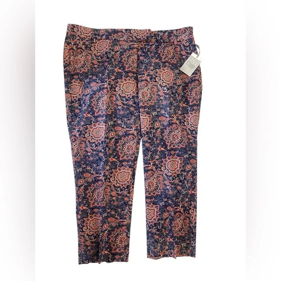 NWT Paisley Print Relaxed Fit Capris - Picture 5 of 11